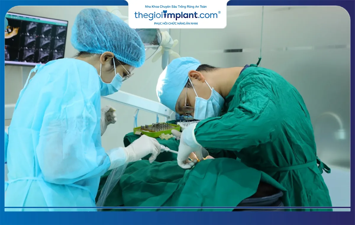 Bác sĩ Võ Tá Dũng đã thành công thực hiện hơn 5000 ca trồng răng implant