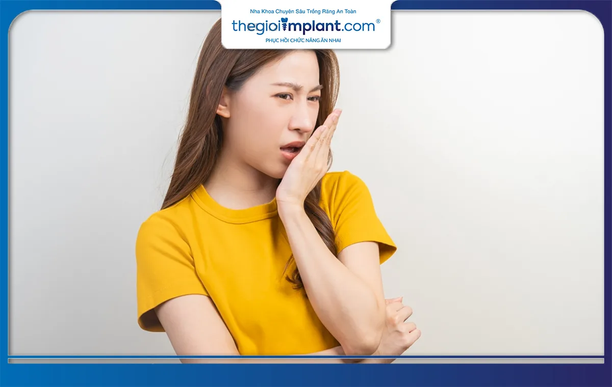 Có rất nhiều nguyên nhân dẫn đến tình trạng hôi miệng sau khi cấy implant