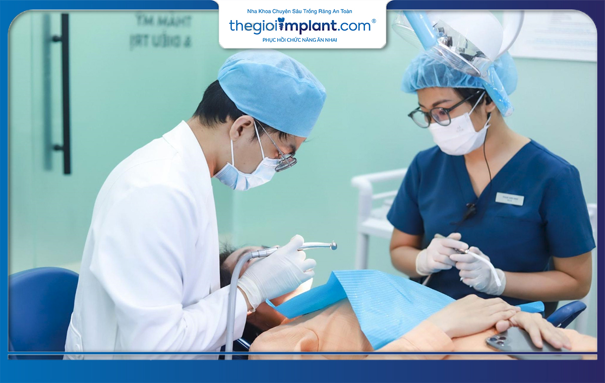 Nha khoa Thegioiimplant.com với đội ngũ bác sĩ chuyên nghiệp