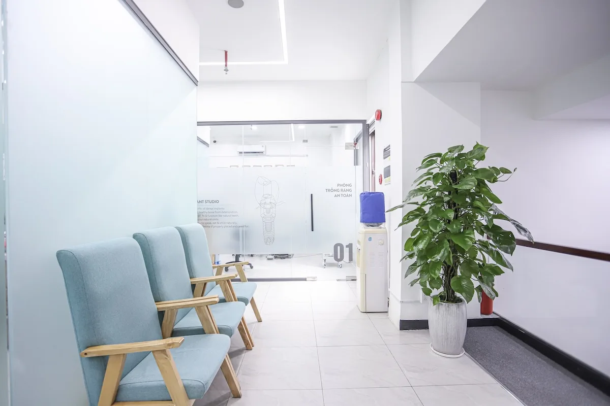 Không gian thoáng đãng tại Thegioiimplant.com