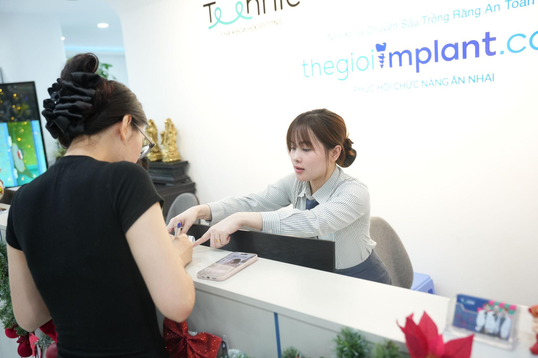 trồng implant giá bao nhiêu - hình 2
